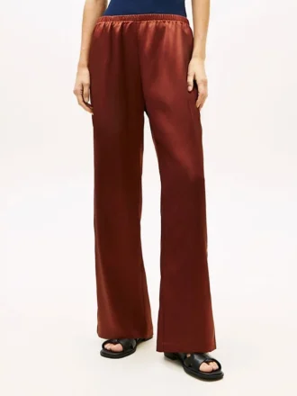 Stretch satijnen broek met wijde pijpen en elastische tailleband
