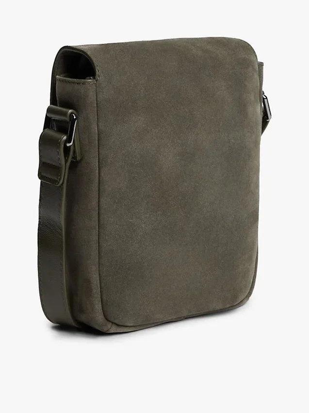 Suède crossbodytas met klep Suède crossbodytas met klep