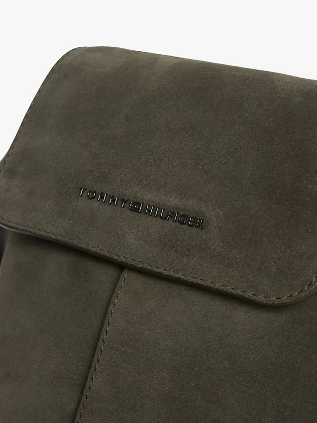 Suède crossbodytas met klep Suède crossbodytas met klep