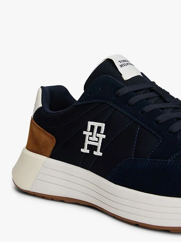 Suède Mix Runner Sneaker Suède Mix Runner Sneaker