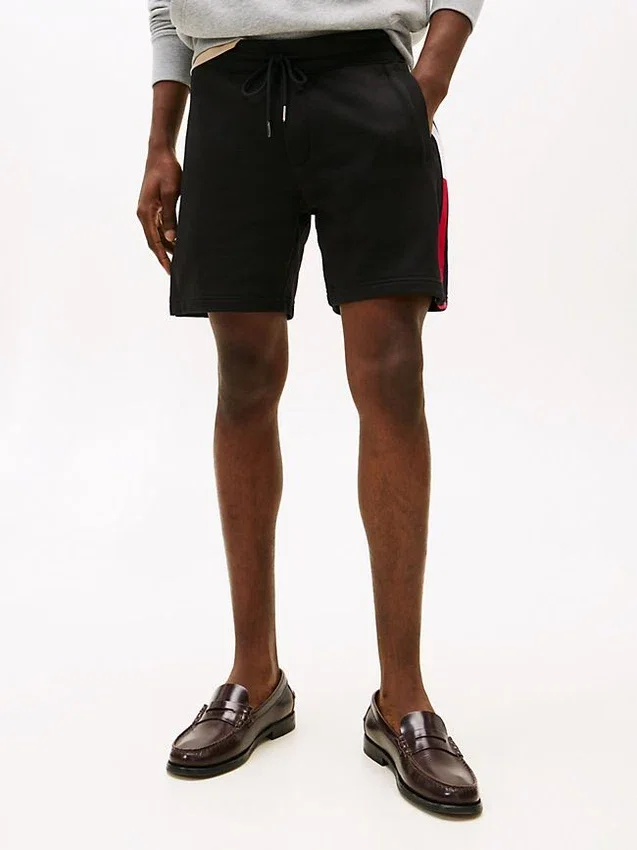 Sweatshort met vlaglogo Sweatshort met vlaglogo