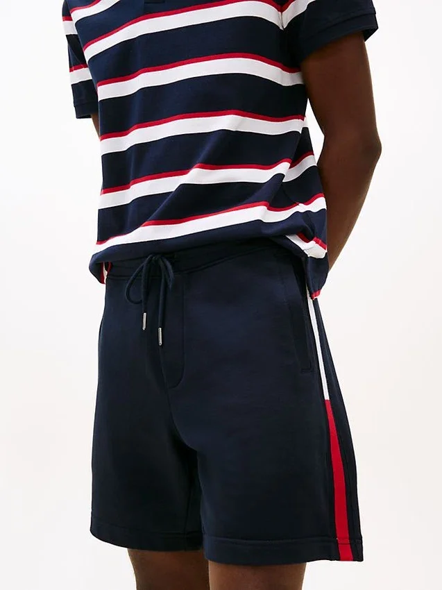 Sweatshort met vlaglogo Sweatshort met vlaglogo