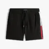 Sweatshort met vlaglogo Sweatshort met vlaglogo