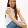 T-shirt met geborduurde oogjes en fladderende mouwen voor kinderen T-shirt met geborduurde oogjes en fladderende mouwen voor kinderen