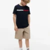 T-shirt met vlaggenstrepen en logo voor kinderen T-shirt met vlaggenstrepen en logo voor kinderen