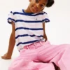 T-shirt voor kinderen met strepen en mouwen met ruche T-shirt voor kinderen met strepen en mouwen met ruche