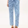 Tapered gingham seersucker broek met riem