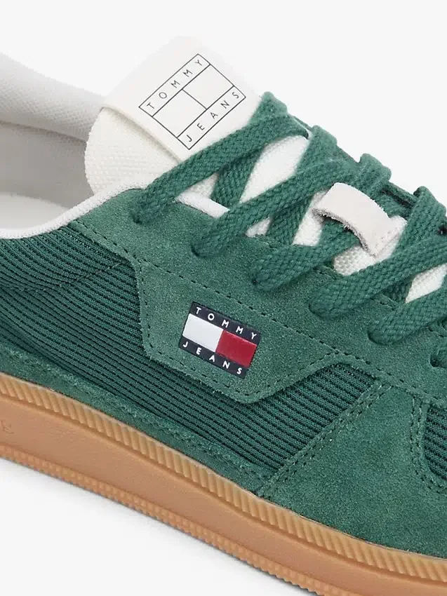 Tommy Jeans skatersneaker met gemengde textuur Tommy Jeans skatersneaker met gemengde textuur