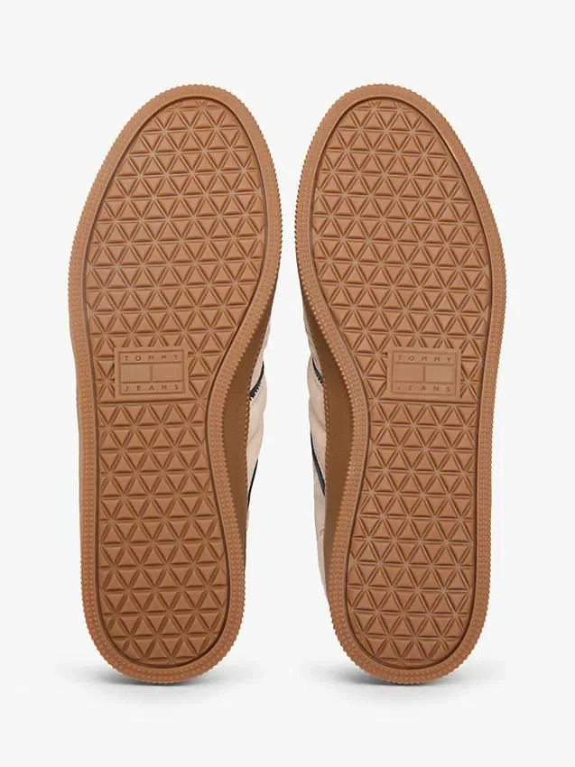 Tommy Jeans suède skatersneaker Tommy Jeans suède skatersneaker