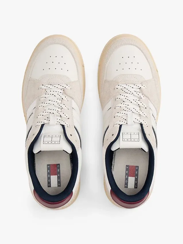 Tommy Jeans suède sneaker met cupzool Tommy Jeans suède sneaker met cupzool