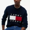 Tommy Jeans trui met vlaglogo en ronde hals Tommy Jeans trui met vlaglogo en ronde hals