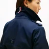 Trenchcoat met dubbele rij knopen en ceintuur Trenchcoat met dubbele rij knopen en ceintuur