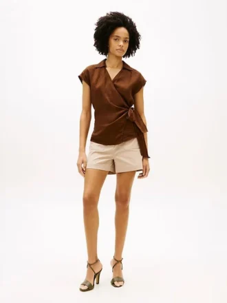 Twill-Shorts met zakken en gouden knopen
