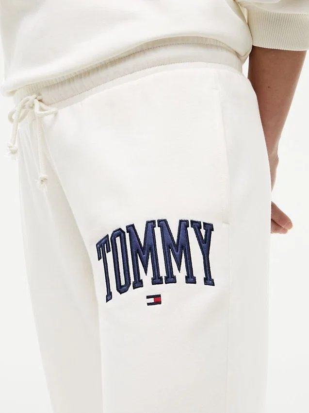 Varsity Tommy Logo Sweatpant Varsity Tommy Logo Sweatpant