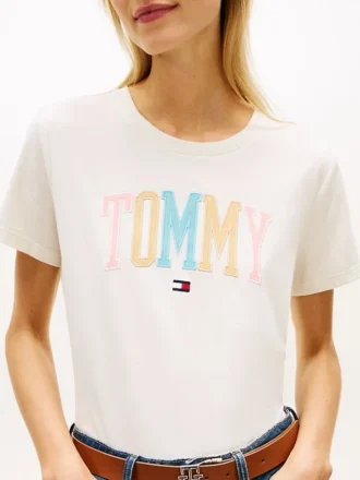 Veelkleurig T-shirt met Tommy-logo in varsity-stijl