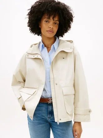 Waterafstotende korte parka met capuchon Waterafstotende korte parka met capuchon