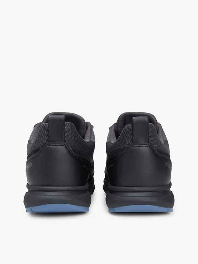 Waterafstotende suède tech-sneaker Waterafstotende suède tech-sneaker