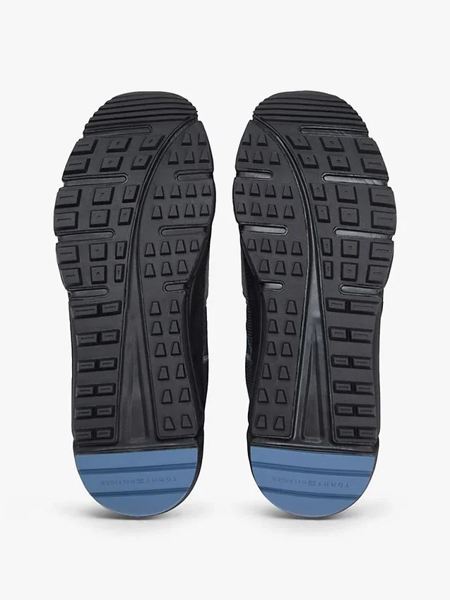 Waterafstotende suède tech-sneaker Waterafstotende suède tech-sneaker