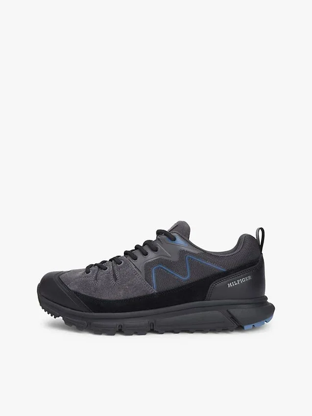 Waterafstotende suède tech-sneaker Waterafstotende suède tech-sneaker